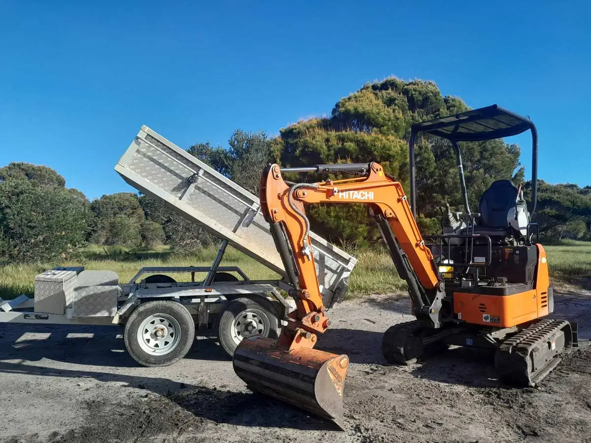 Bicheno excavation – mini excavator on site